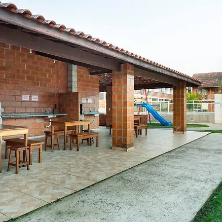 apartamento 200 mts praia do sape com piscina-2